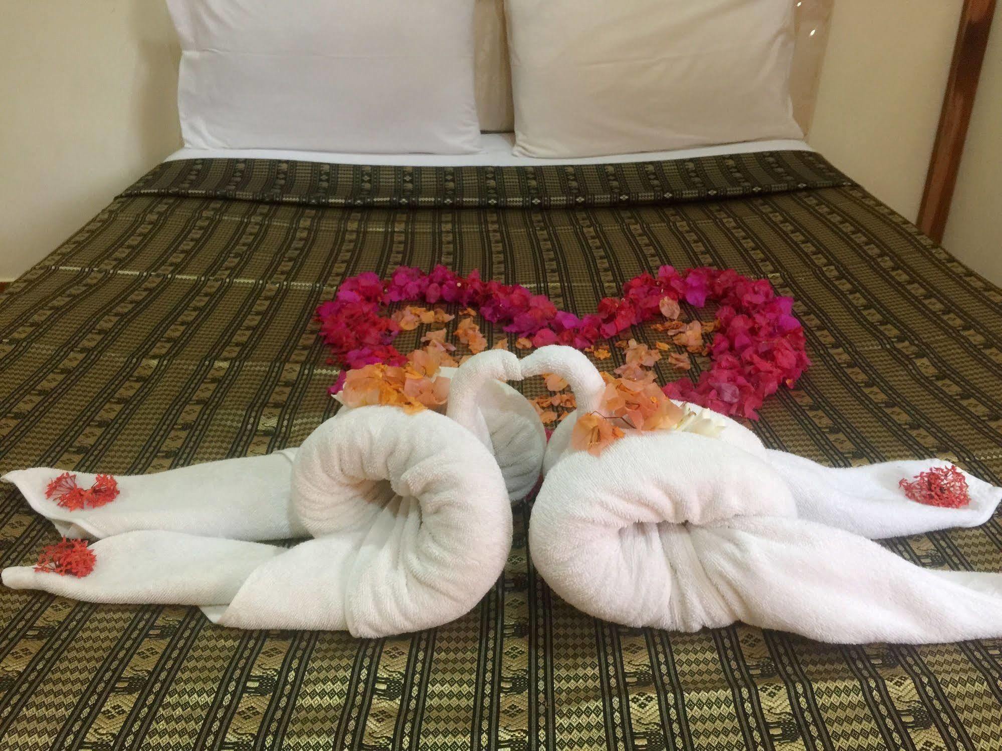 Poonsap Resort Ko Lanta Dış mekan fotoğraf
