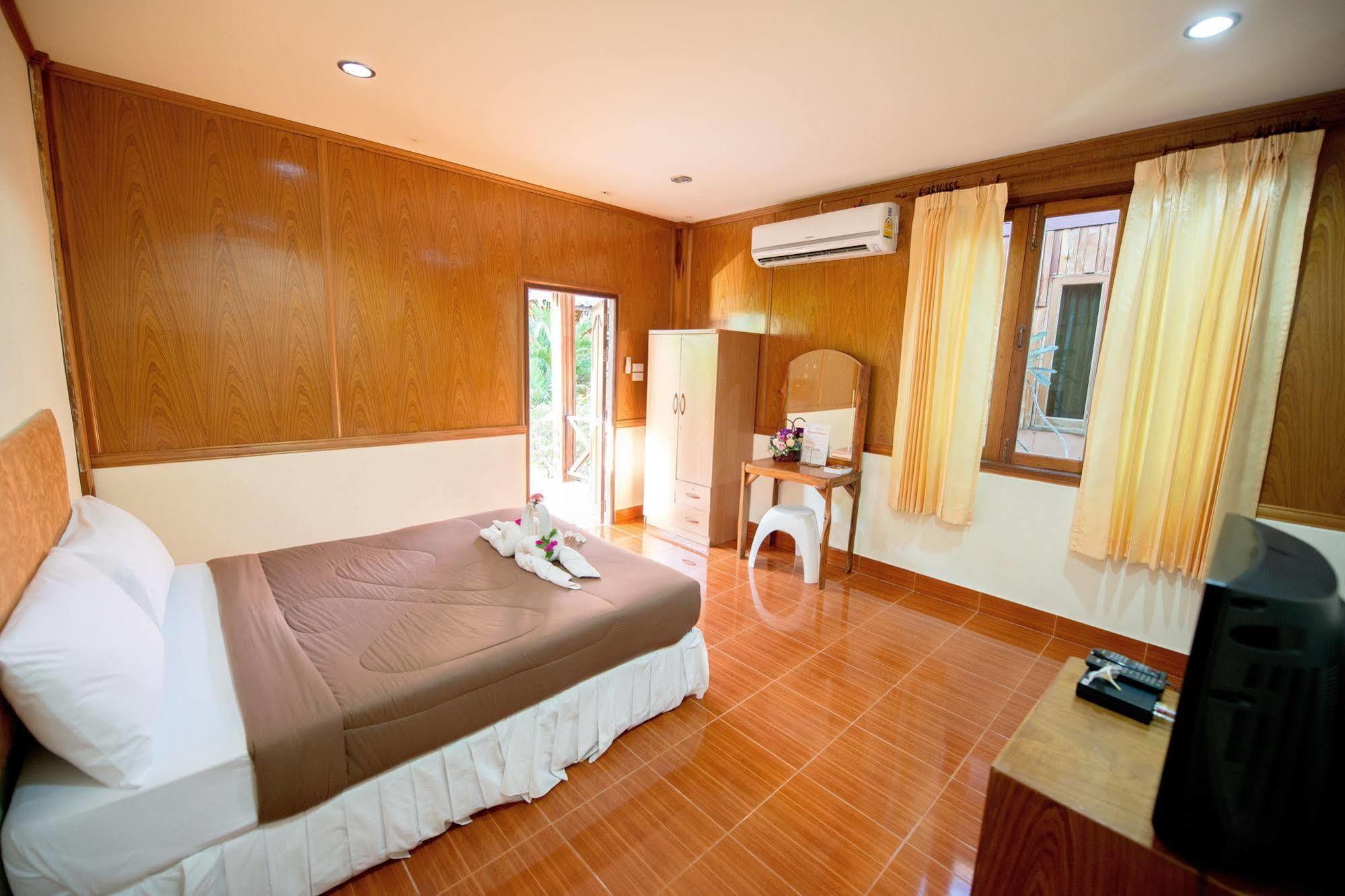 Poonsap Resort Ko Lanta Dış mekan fotoğraf