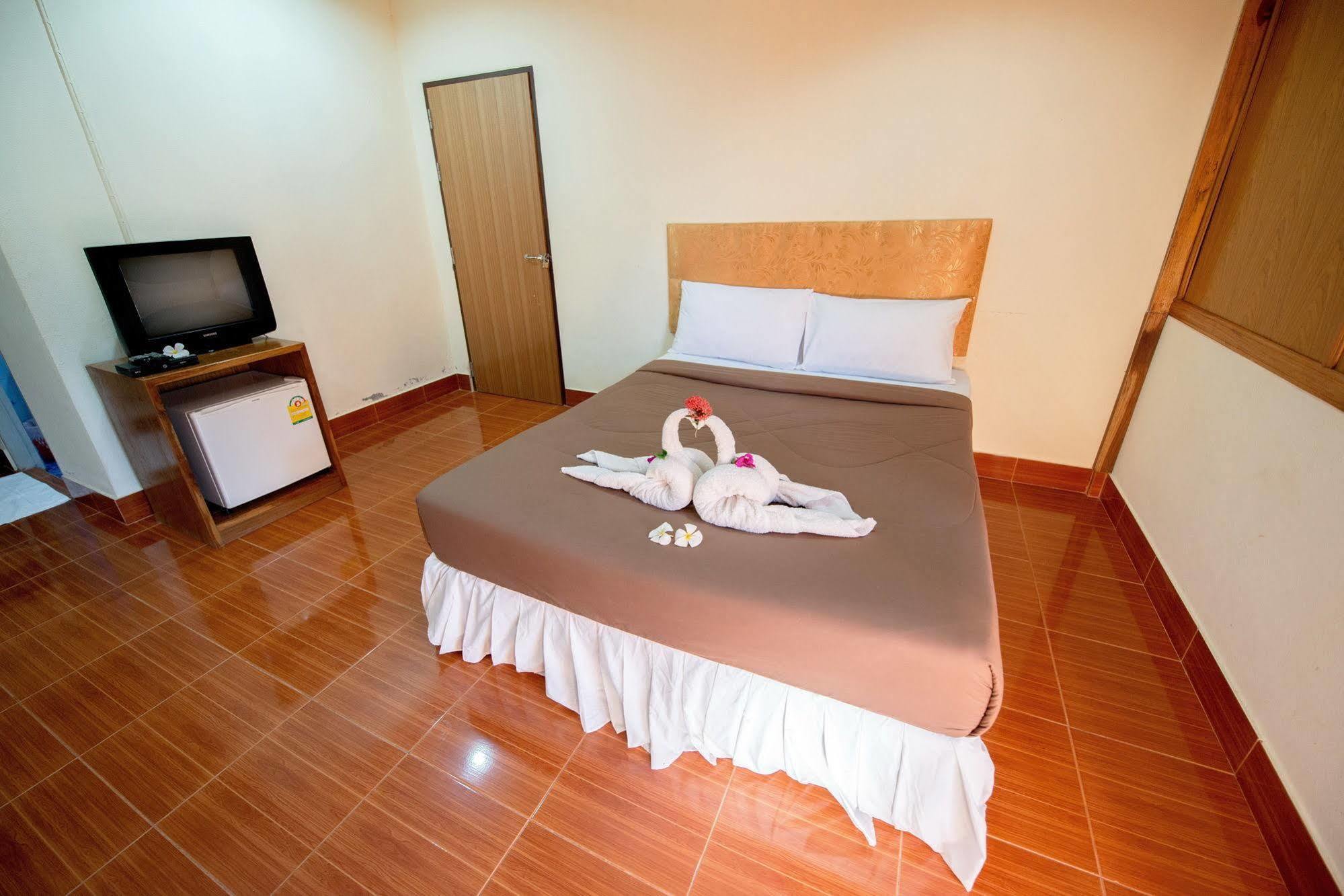 Poonsap Resort Ko Lanta Dış mekan fotoğraf