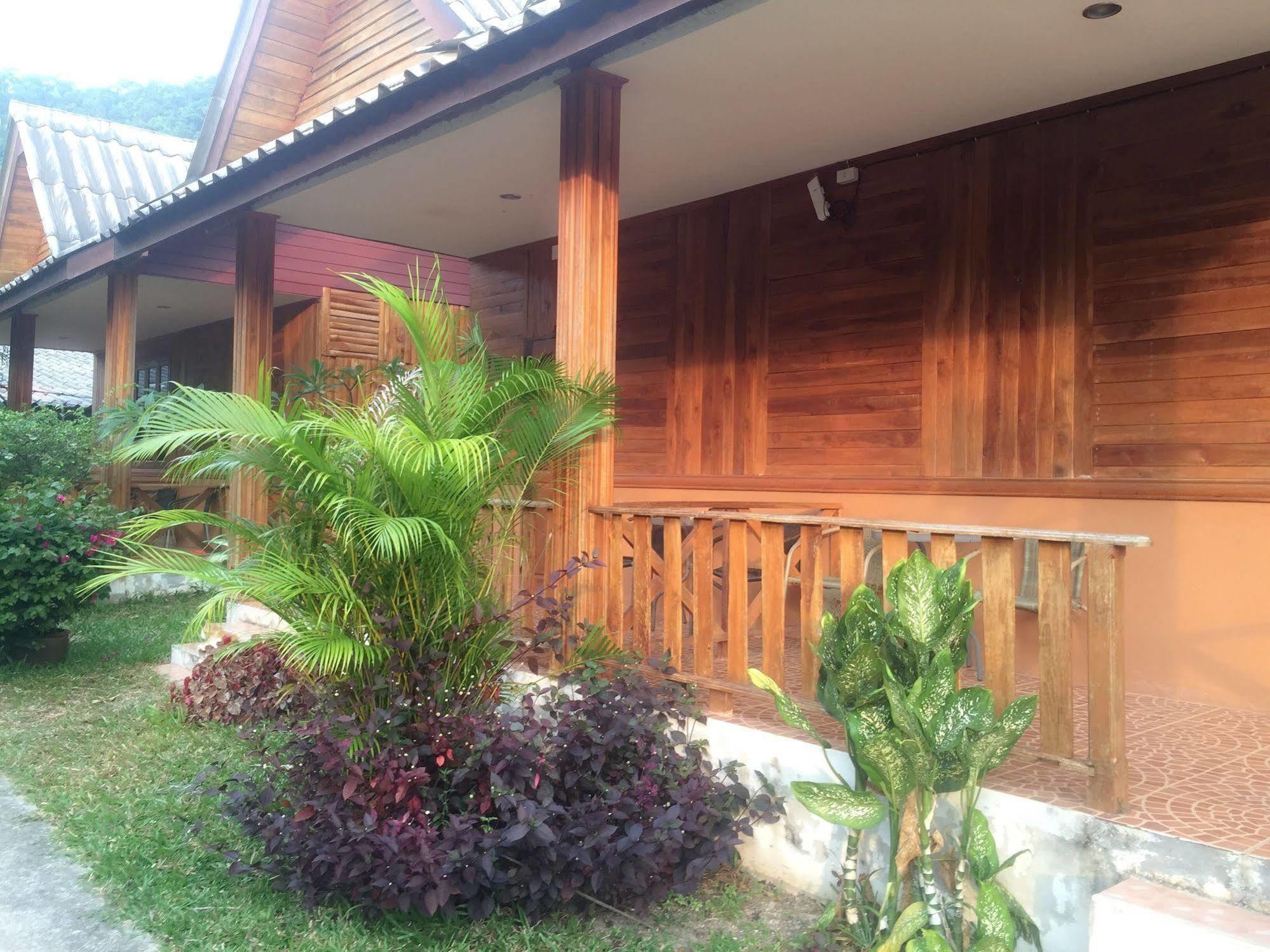 Poonsap Resort Ko Lanta Dış mekan fotoğraf